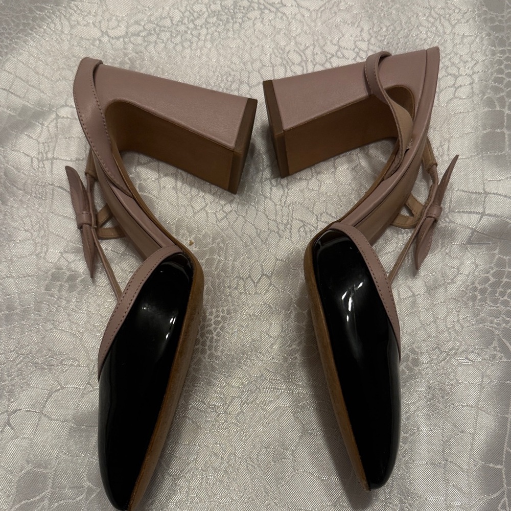 Kate Spade Black and Blush Heels. - Picture 12 of 12